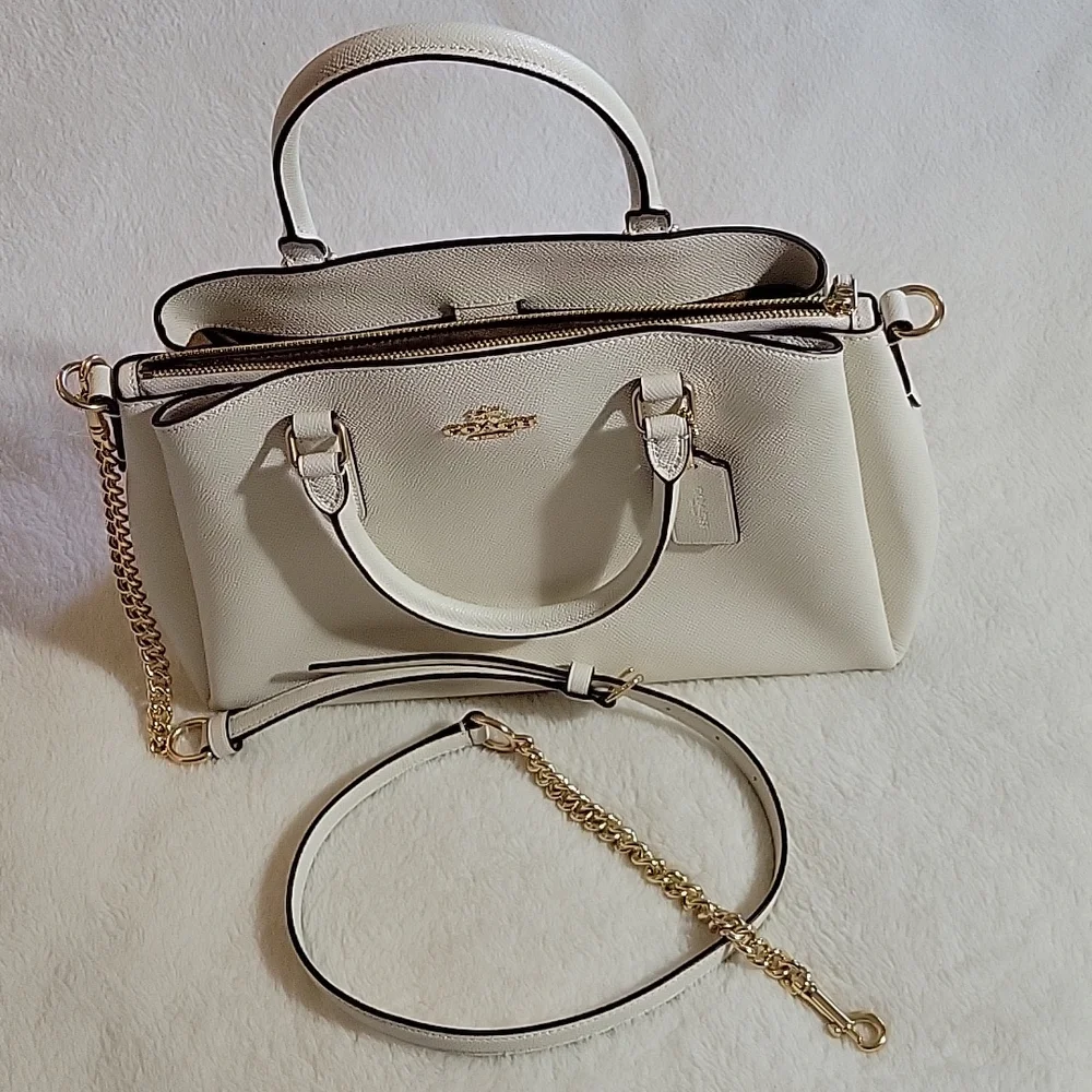 🌸HOST PICK🌸COACH MINI - LILLIE CARYALL BAG - Picture 5 of 16